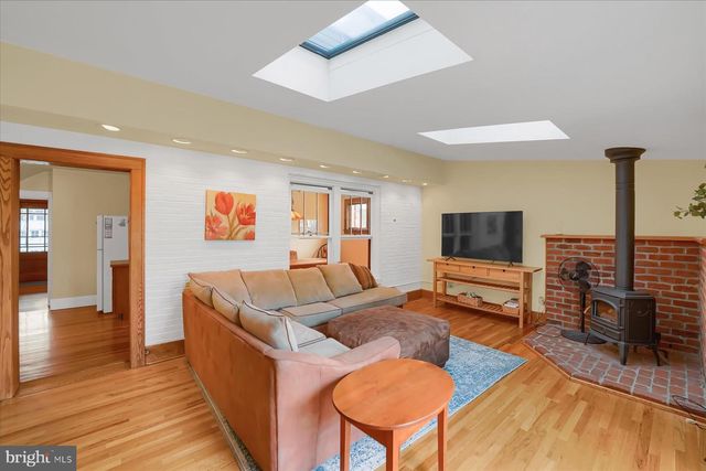 157 HARTSWICK AVE, State College, PA 16803