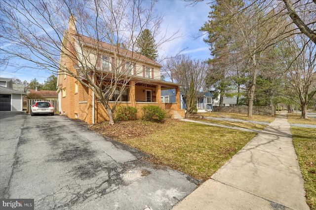 157 HARTSWICK AVE, State College, PA 16803