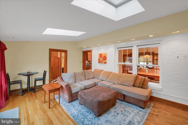 157 HARTSWICK AVE, State College, PA 16803