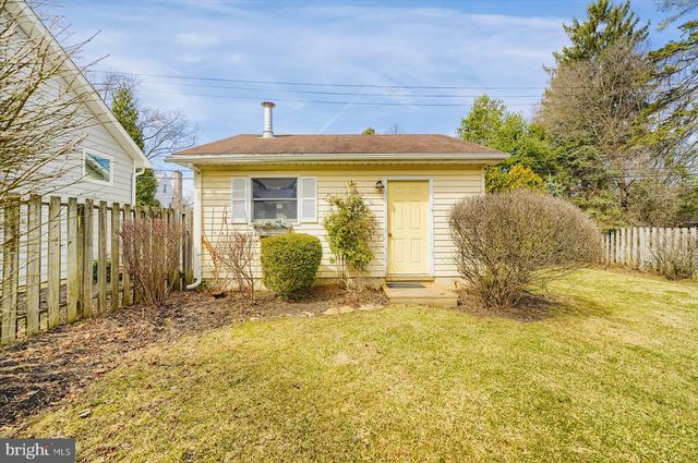 157 HARTSWICK AVE, State College, PA 16803