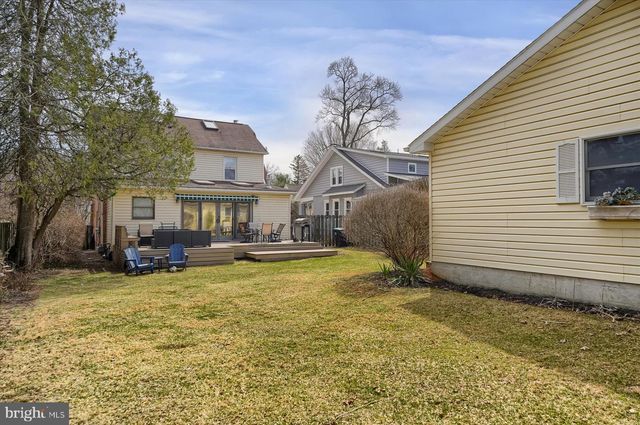 157 HARTSWICK AVE, State College, PA 16803