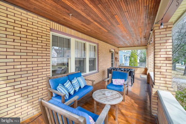 157 HARTSWICK AVE, State College, PA 16803