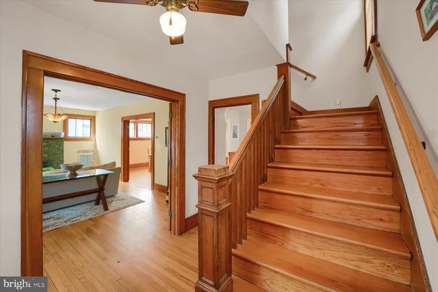 157 HARTSWICK AVE, State College, PA 16803