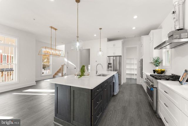 10634 POCKET PL, Fairfax, VA 22030