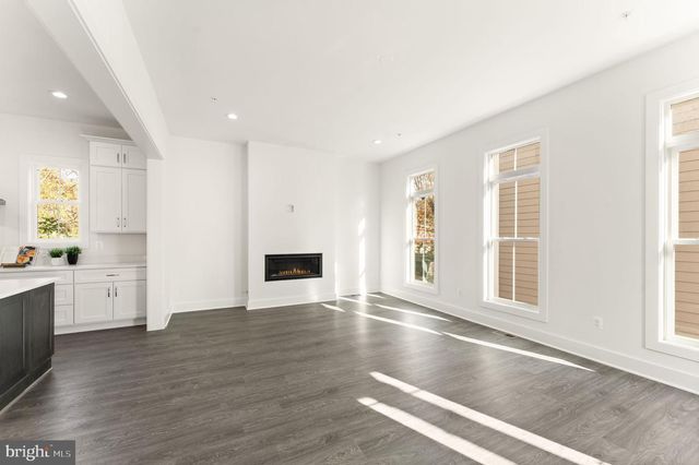 10634 POCKET PL, Fairfax, VA 22030