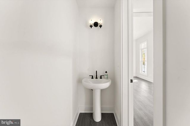 10634 POCKET PL, Fairfax, VA 22030