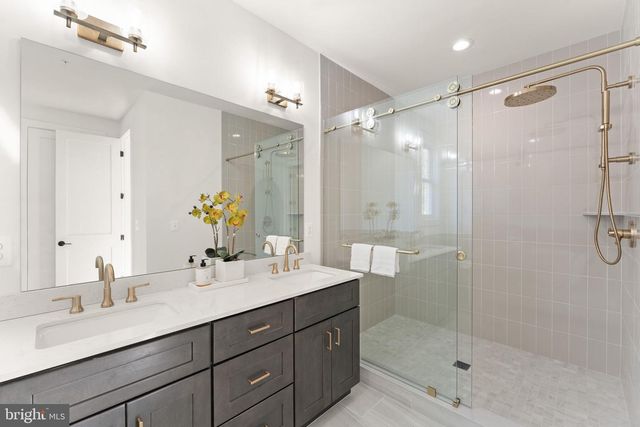 10634 POCKET PL, Fairfax, VA 22030