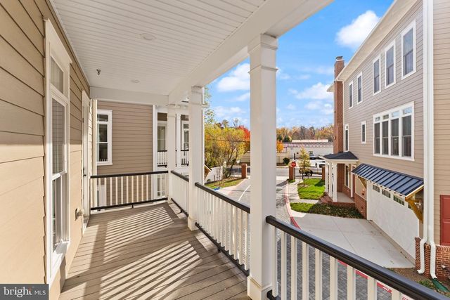 10634 POCKET PL, Fairfax, VA 22030