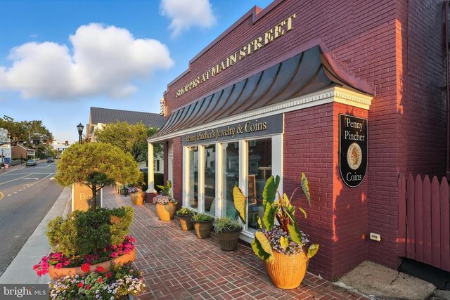 10634 POCKET PL, Fairfax, VA 22030