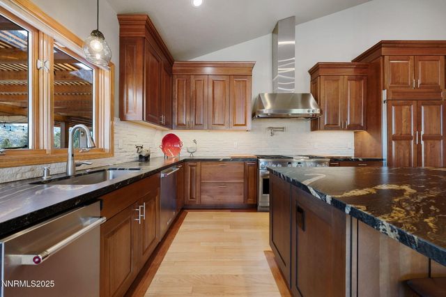 1205 Greensburg Circle, Reno, NV 89509