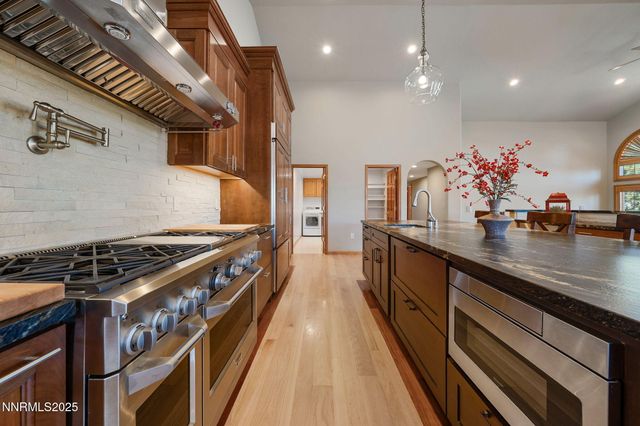 1205 Greensburg Circle, Reno, NV 89509