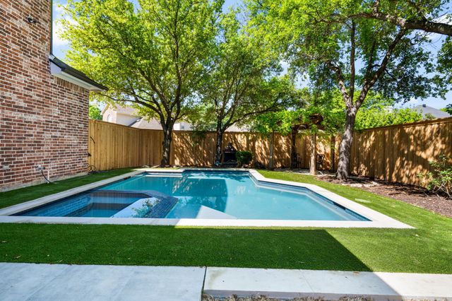 5915 Dripping Springs Drive, Frisco, TX 75034