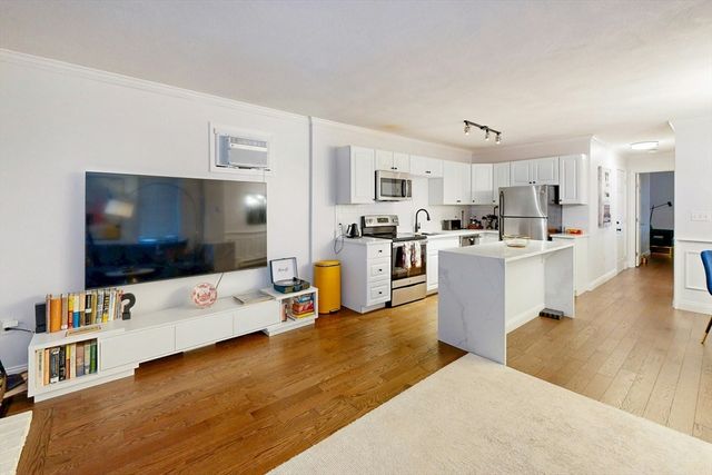 54 Temple Steet 2, Boston, MA 02114