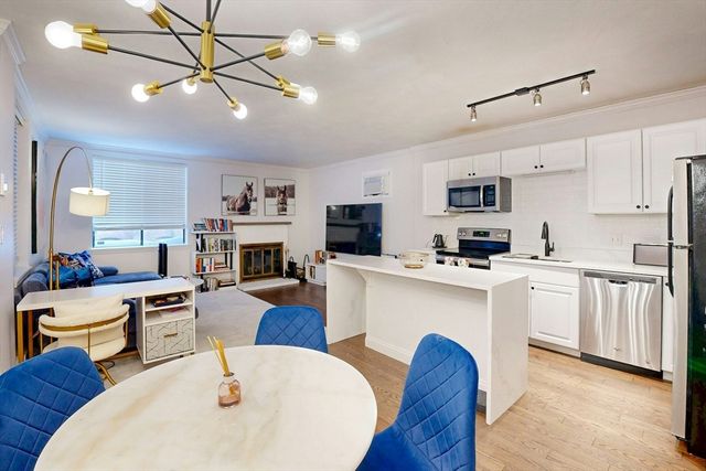 54 Temple Steet 2, Boston, MA 02114