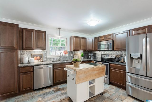 3752 CHESTNUT RIDGE CIRCLE, Vestavia Hills, AL 35216