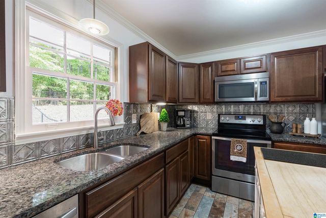 3752 CHESTNUT RIDGE CIRCLE, Vestavia Hills, AL 35216