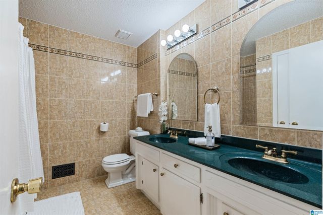 3752 CHESTNUT RIDGE CIRCLE, Vestavia Hills, AL 35216