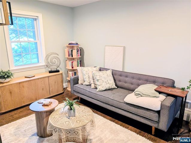 96 Buff Road, Tenafly, NJ 07670