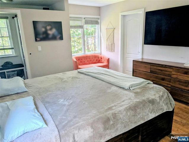 96 Buff Road, Tenafly, NJ 07670