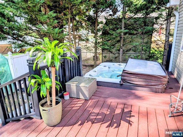 96 Buff Road, Tenafly, NJ 07670