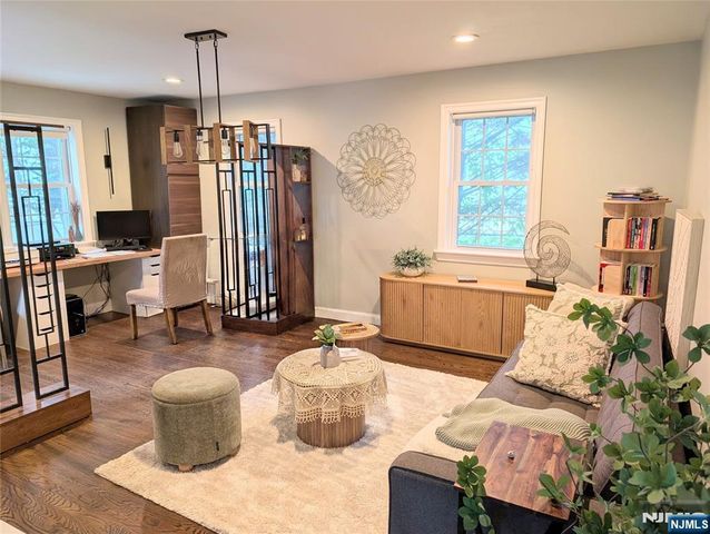 96 Buff Road, Tenafly, NJ 07670