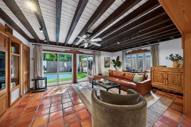 924 SE 6th Street, Fort Lauderdale, FL 33301