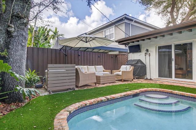 924 SE 6th Street, Fort Lauderdale, FL 33301