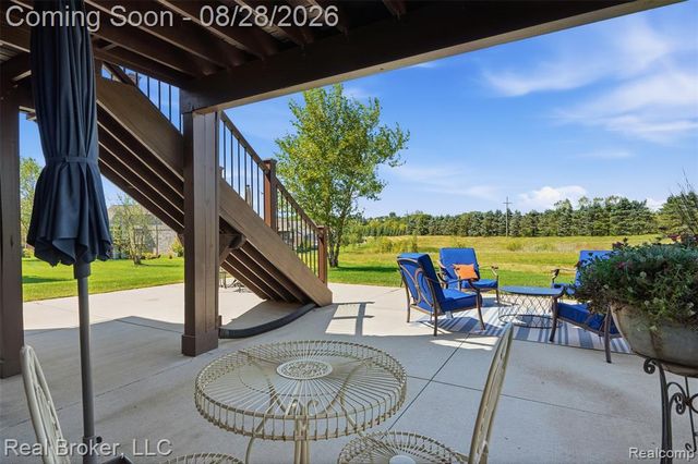 8310 Stoney Creek Drive, South Lyon, MI 48178