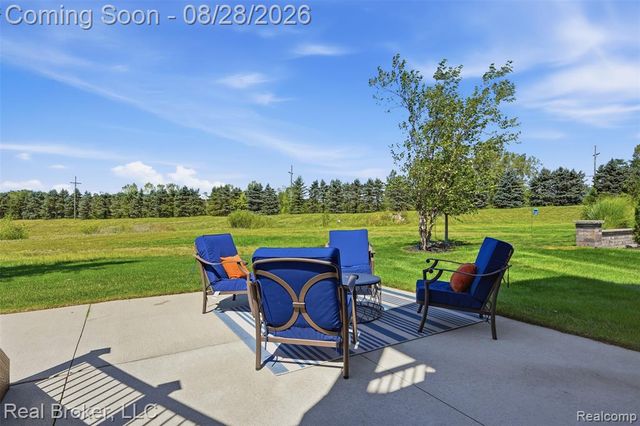 8310 Stoney Creek Drive, South Lyon, MI 48178