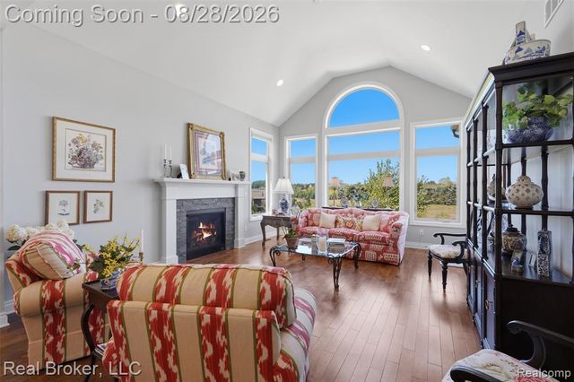 8310 Stoney Creek Drive, South Lyon, MI 48178
