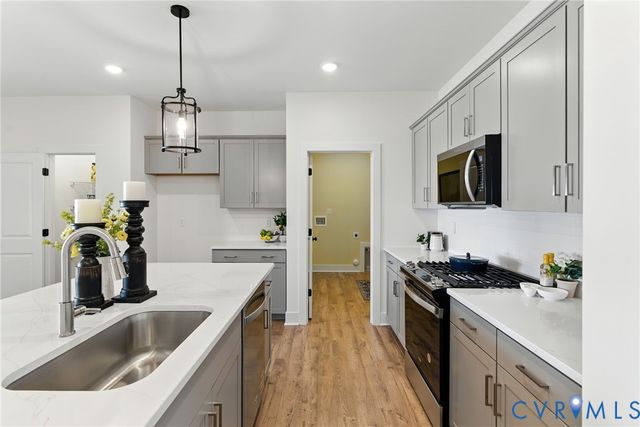 6718 Oasis Breeze Ln, Midlothian, VA 23112