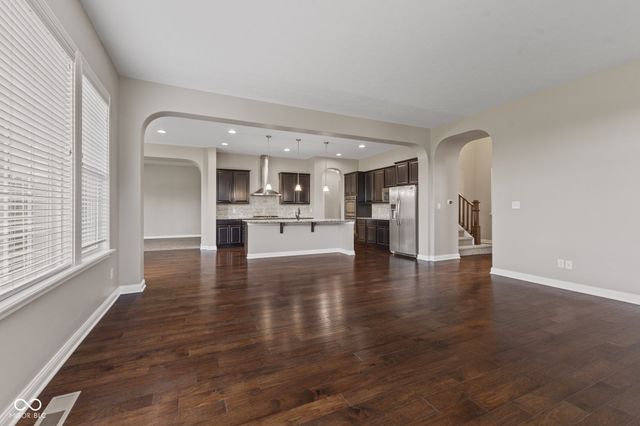 5813 Peaking Fox Drive, Indianapolis, IN 46237