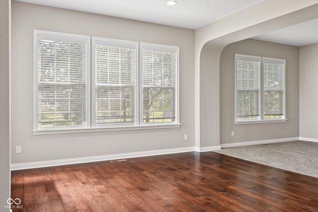 5813 Peaking Fox Drive, Indianapolis, IN 46237