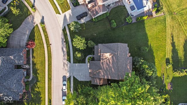 5813 Peaking Fox Drive, Indianapolis, IN 46237