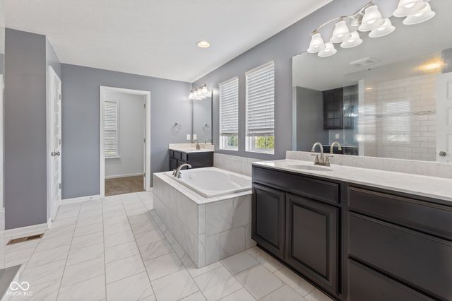 5813 Peaking Fox Drive, Indianapolis, IN 46237