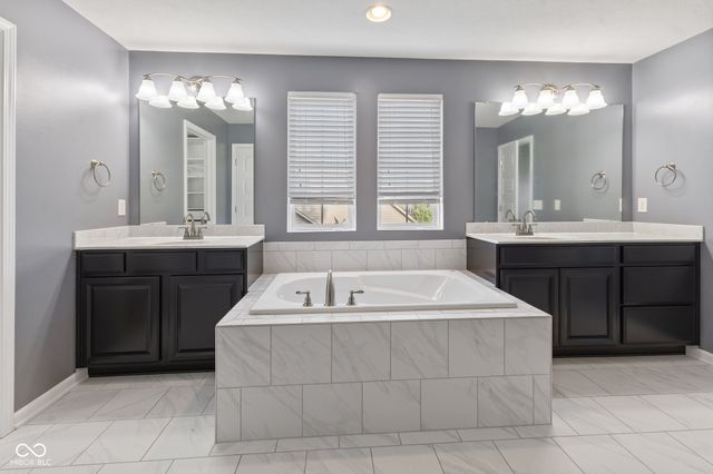 5813 Peaking Fox Drive, Indianapolis, IN 46237