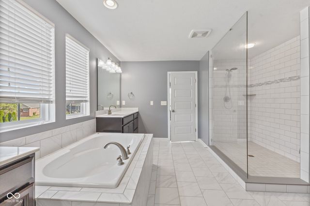 5813 Peaking Fox Drive, Indianapolis, IN 46237