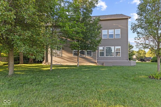 5813 Peaking Fox Drive, Indianapolis, IN 46237