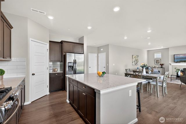 1472 Baker Heights Loop, Bremerton, WA 98312