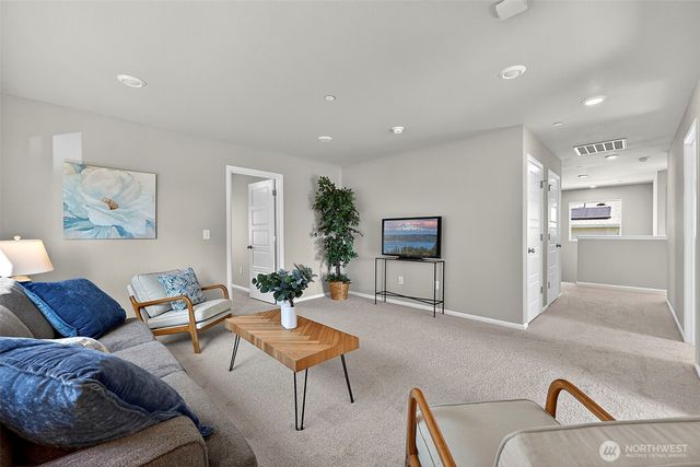 1472 Baker Heights Loop, Bremerton, WA 98312