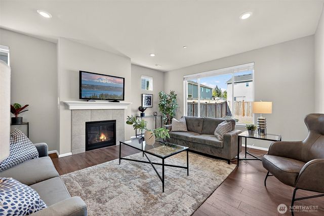 1472 Baker Heights Loop, Bremerton, WA 98312
