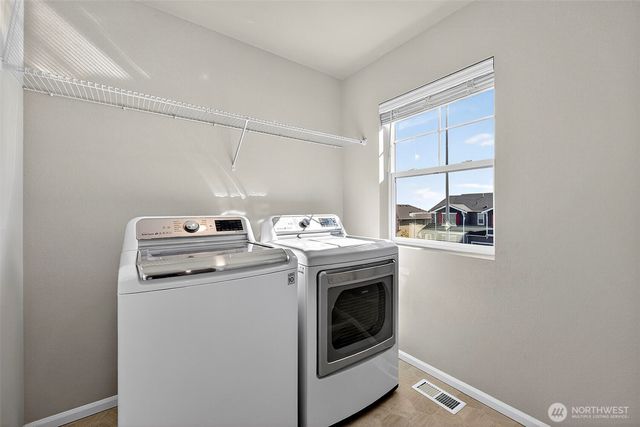 1472 Baker Heights Loop, Bremerton, WA 98312