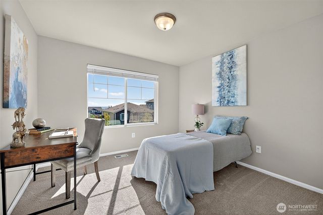 1472 Baker Heights Loop, Bremerton, WA 98312