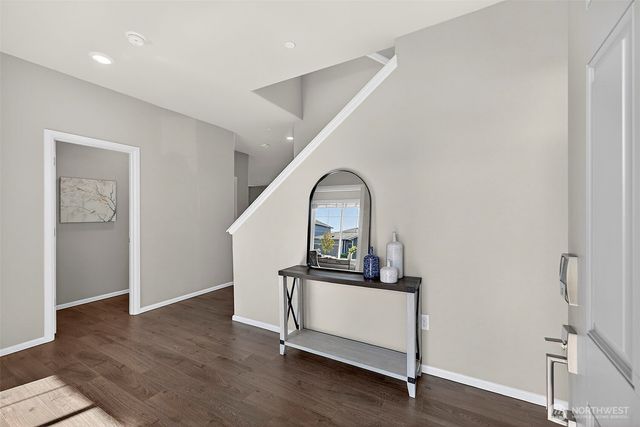 1472 Baker Heights Loop, Bremerton, WA 98312