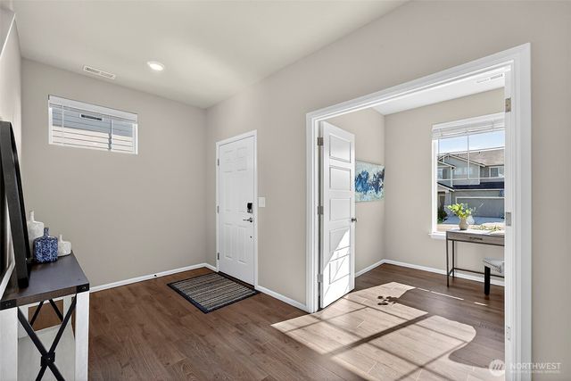 1472 Baker Heights Loop, Bremerton, WA 98312