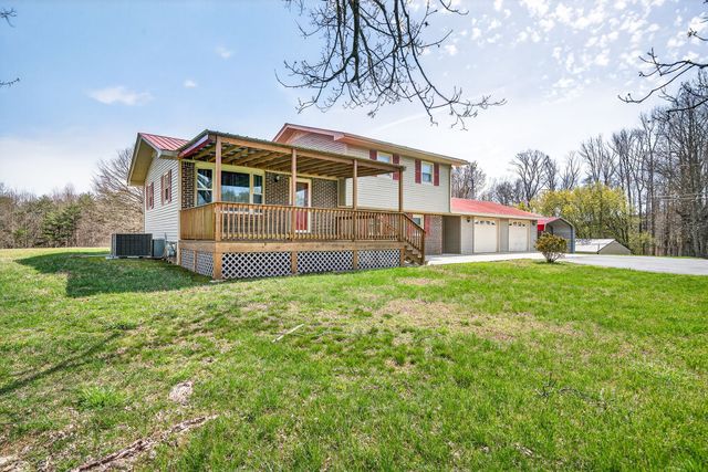 886 Drake and Shockley St, Spencer, TN 38585