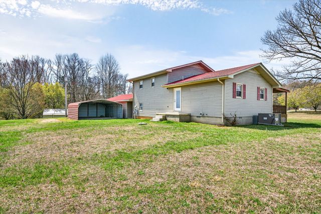 886 Drake and Shockley St, Spencer, TN 38585