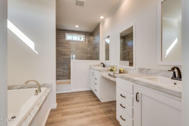 1558 River Path, Morristown, TN 37813