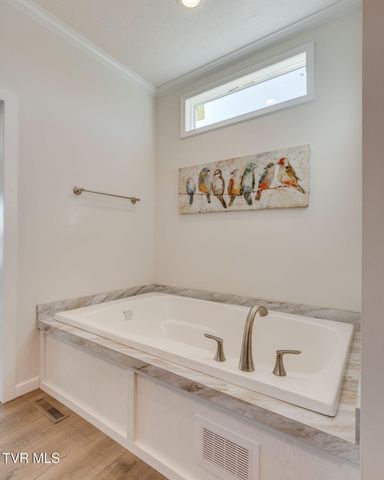 1558 River Path, Morristown, TN 37813