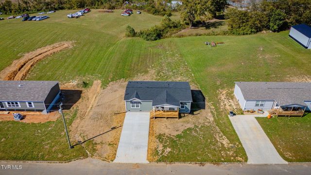 1558 River Path, Morristown, TN 37813